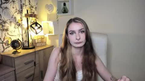 Snapshot of hot_1nina chatting on November 2025 07:07:01 AM NINA online show from November 2025 07:07:01 AM