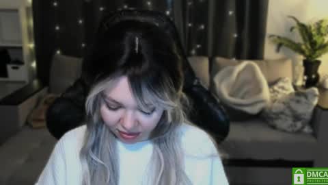   online show from December 2024 06:28:02 PM