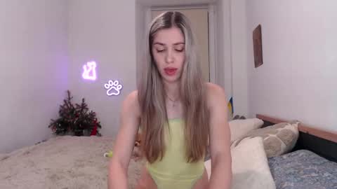 Snapshot of hot_berry69 chatting on December 2024 10:34:01 PM Dashka online show from December 2024 10:34:01 PM
