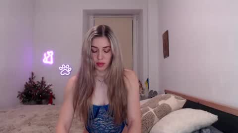 Snapshot of hot_berry69 chatting on January 2025 10:19:01 PM Dashka online show from January 2025 10:19:01 PM