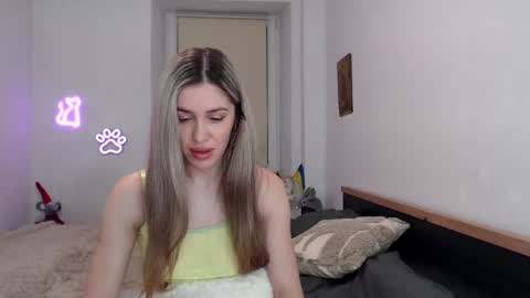 Snapshot of hot_berry69 chatting on January 2025 10:34:01 PM Dashka online show from January 2025 10:34:01 PM