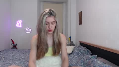 Snapshot of hot_berry69 chatting on February 2025 12:07:01 AM Dashka online show from February 2025 12:07:01 AM