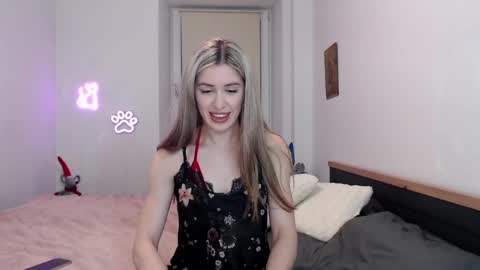 Snapshot of hot_berry69 chatting on February 2025 10:36:01 PM Dashka online show from February 2025 10:36:01 PM