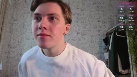 Snapshot of hot_boy_oscar chatting on November 2025 11:12:01 AM Oscar online show from November 2025 11:12:01 AM