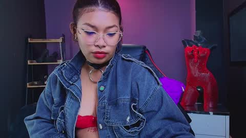 hot chocolate 4u online show from December 2024 11:51:01 PM