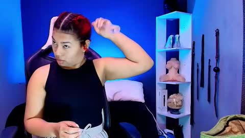 hot chocolate 4u online show from September 2025 12:05:01 PM