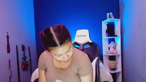 hot chocolate 4u online show from November 2025 12:42:02 PM