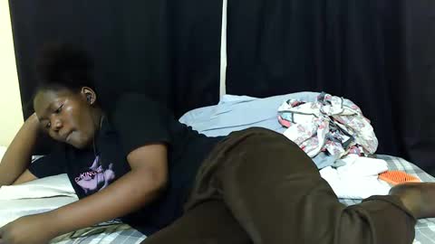 Milly online show from October 2025 07:01:01 PM