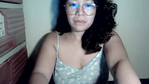 Snapshot of hot_emma1112 chatting on June 2026 02:54:02 PM hot_emma1112 online show from June 2026 02:54:02 PM