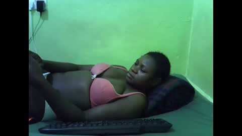 Snapshot of hot_girlly chatting on September 2025 05:03:01 PM hot_girlly online show from September 2025 05:03:01 PM