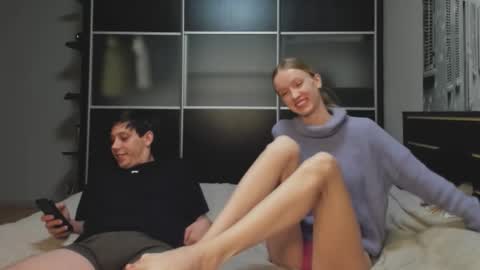 Snapshot of hot_ho chatting on September 2025 08:11:02 PM Angel and Max FANSLY - hot ho online show from September 2025 08:11:02 PM