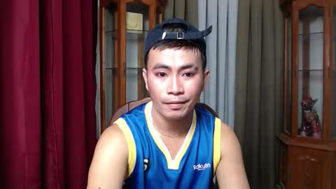 hot_khevin online show from September 2025 01:00:02 PM