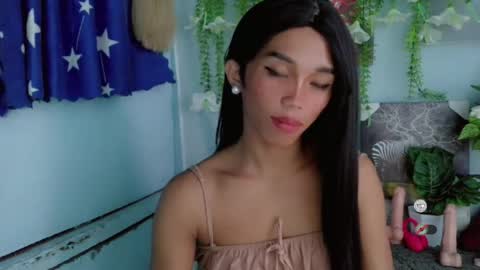 Khianna online show from April 2026 01:43:01 AM