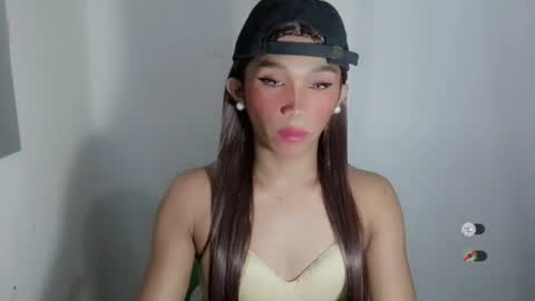 Snapshot of hot_khianna chatting on August 2026 04:42:01 PM Khianna online show from August 2026 04:42:01 PM