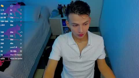 Snapshot of hot_latin_temptation chatting on June 2026 04:21:01 AM Alejandro online show from June 2026 04:21:01 AM