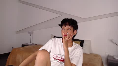 Alana online show from February 2025 11:58:02 PM