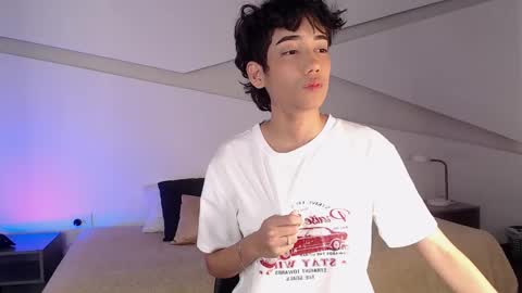 Alana online show from March 2025 12:53:01 AM