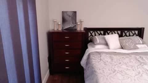 Rose Redwood online show from September 2025 12:38:01 AM