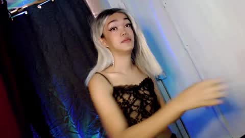 hot_moma69 online show from March 2026 02:05:02 AM