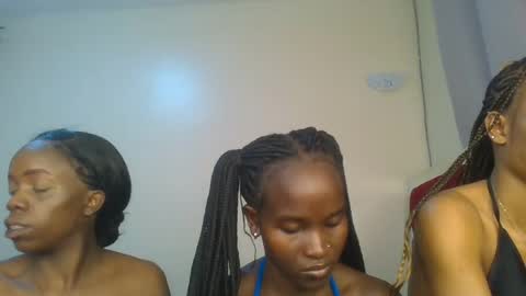 Snapshot of hot_petite12 chatting on July 2026 03:05:02 PM Petite online show from July 2026 03:05:02 PM