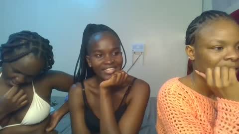 Snapshot of hot_petite12 chatting on July 2026 05:21:02 AM Petite online show from July 2026 05:21:02 AM