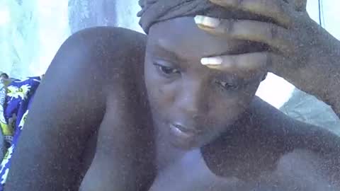 RAYLAH online show from April 2026 05:05:02 PM