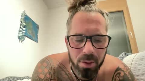 letmedoo2 online show from December 2025 10:48:02 PM