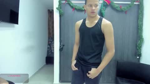 Vanesa Oliver and Andrew online show from December 2025 11:28:02 AM