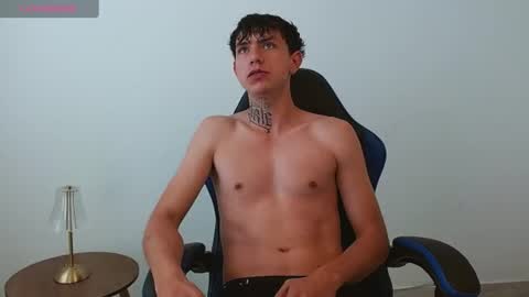 Snapshot of hot_teo1 chatting on June 2026 02:12:01 AM M A T E O online show from June 2026 02:12:01 AM
