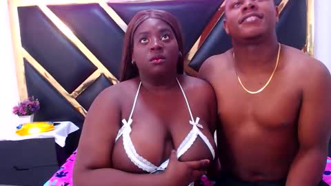 hot_triangle online show from October 2025 08:05:02 PM