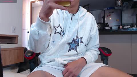 hot_twinks83 online show from October 2025 12:06:02 PM