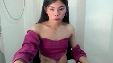 Snapshot of hot_yanna143 chatting on June 2026 01:28:02 AM Yanna online show from June 2026 01:28:02 AM