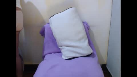 hotasianyue69 online show from April 2026 03:42:02 PM