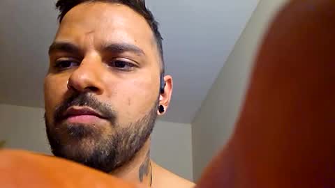 hotaus90 online show from April 2026 10:56:02 PM