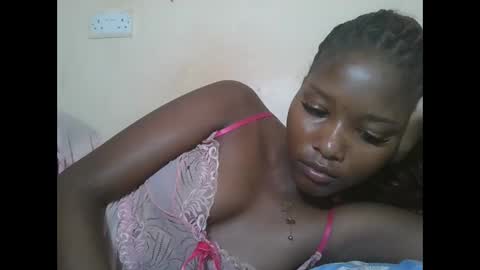 Snapshot of hotbabbee chatting on October 2025 06:00:02 AM love online show from October 2025 06:00:02 AM