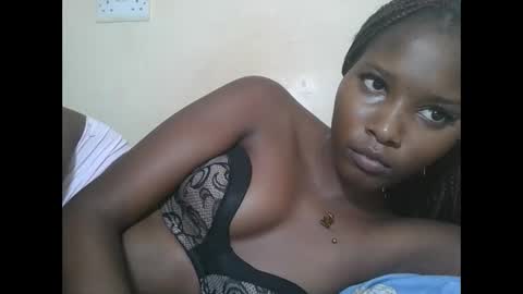 Snapshot of hotbabbee chatting on October 2025 06:40:01 PM love online show from October 2025 06:40:01 PM