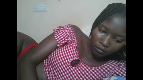 Snapshot of hotbabbee chatting on October 2025 06:03:02 AM love online show from October 2025 06:03:02 AM