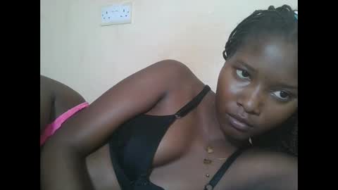 Snapshot of hotbabbee chatting on October 2025 06:46:01 AM love online show from October 2025 06:46:01 AM