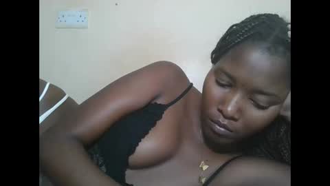 Snapshot of hotbabbee chatting on October 2025 05:37:01 PM love online show from October 2025 05:37:01 PM