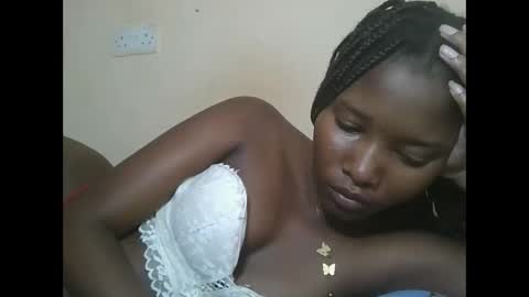 Snapshot of hotbabbee chatting on November 2025 04:01:02 AM love online show from November 2025 04:01:02 AM