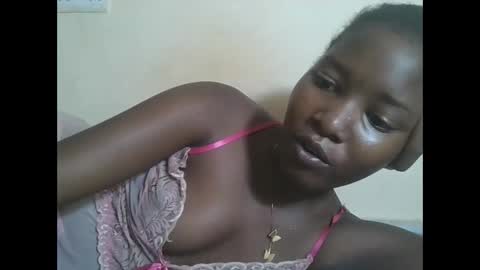 Snapshot of hotbabbee chatting on November 2025 05:07:01 PM love online show from November 2025 05:07:01 PM