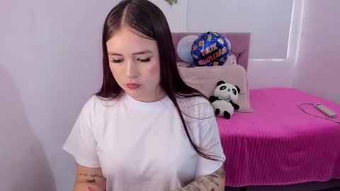 Snapshot of hotbbcwife chatting on October 2025 05:57:02 PM lesly and ander online show from October 2025 05:57:02 PM