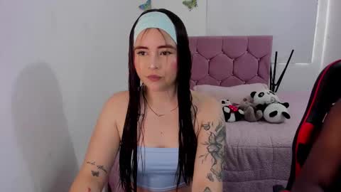 Snapshot of hotbbcwife chatting on November 2025 06:29:01 PM lesly and ander online show from November 2025 06:29:01 PM