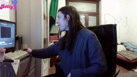 Snapshot of hotbettybellucci chatting on January 2025 07:43:01 PM Betty Bellucci online show from January 2025 07:43:01 PM