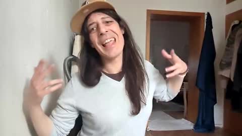 Snapshot of hotbettybellucci chatting on October 2025 08:46:01 AM Betty Bellucci online show from October 2025 08:46:01 AM