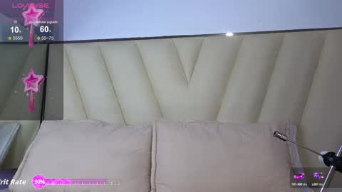 hotboy21_ online show from October 2025 04:00:02 AM