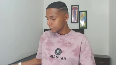 hotboyluxe online show from February 2026 03:47:01 AM