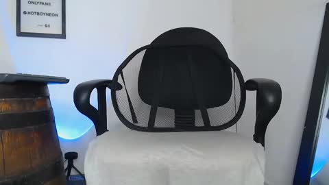 Alex Neon online show from December 2024 07:09:02 PM