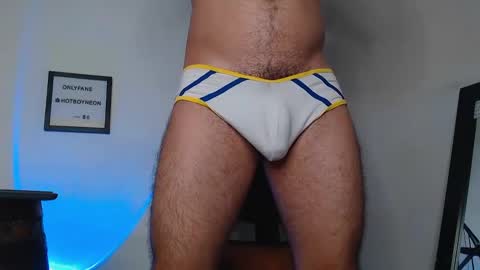 Alex Neon online show from December 2024 12:20:01 AM