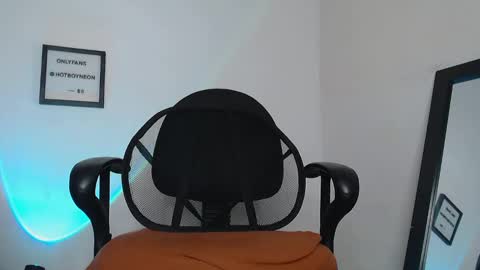 Alex Neon online show from January 2025 05:20:02 PM